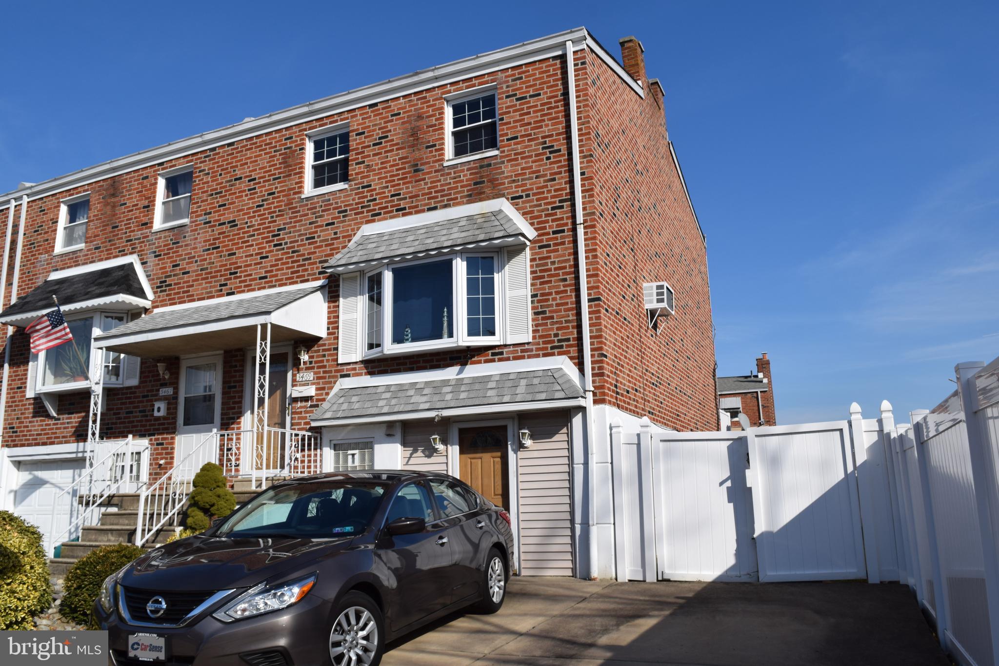 3469 Brookview Road Philadelphia, PA 19154 - Photo 2 of 33 Gallery Image 2