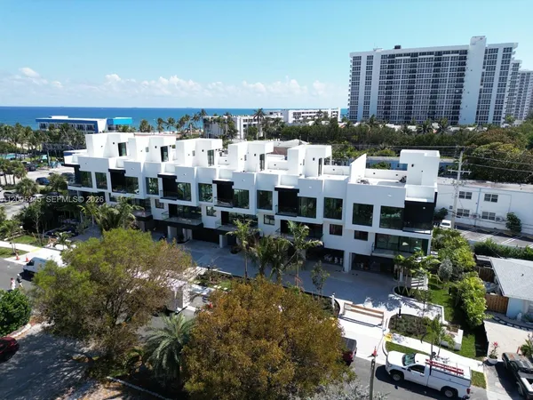 $14,000 | 3222 Northeast 7th Street, Unit 1, Pompano Beach, FL 33062