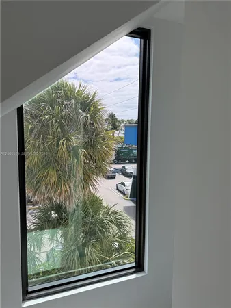 $14,000 | 3222 Northeast 7th Street, Unit 1, Pompano Beach, FL 33062