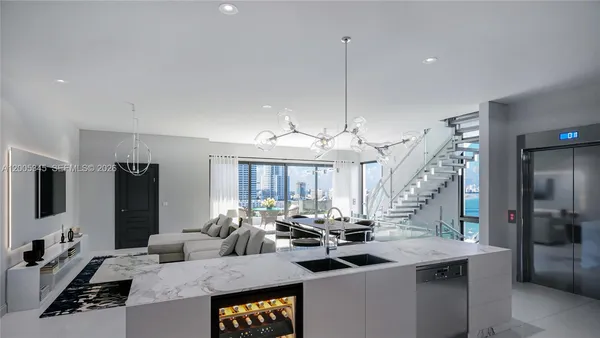 $14,000 | 3222 Northeast 7th Street, Unit 1, Pompano Beach, FL 33062