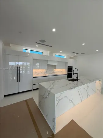 $14,000 | 3222 Northeast 7th Street, Unit 1, Pompano Beach, FL 33062