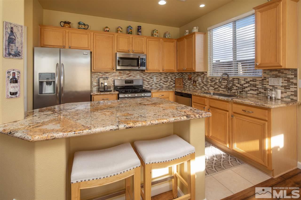 10406 Chadwell Drive Reno, NV 89521 - Photo 5 of 12 Photo 5