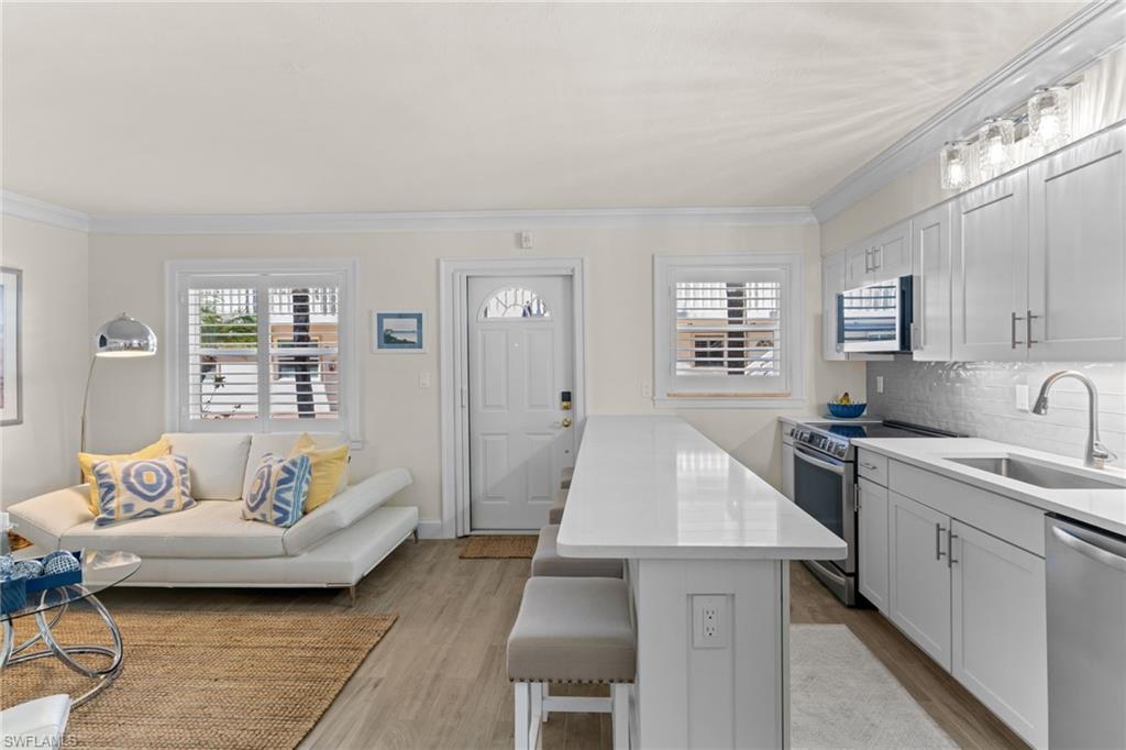 980 7th Avenue South, Unit 102 Naples, FL 34102 - Photo 20 of 41