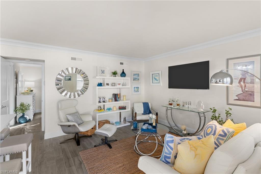 980 7th Avenue South, Unit 102 Naples, FL 34102 - Photo 3 of 41