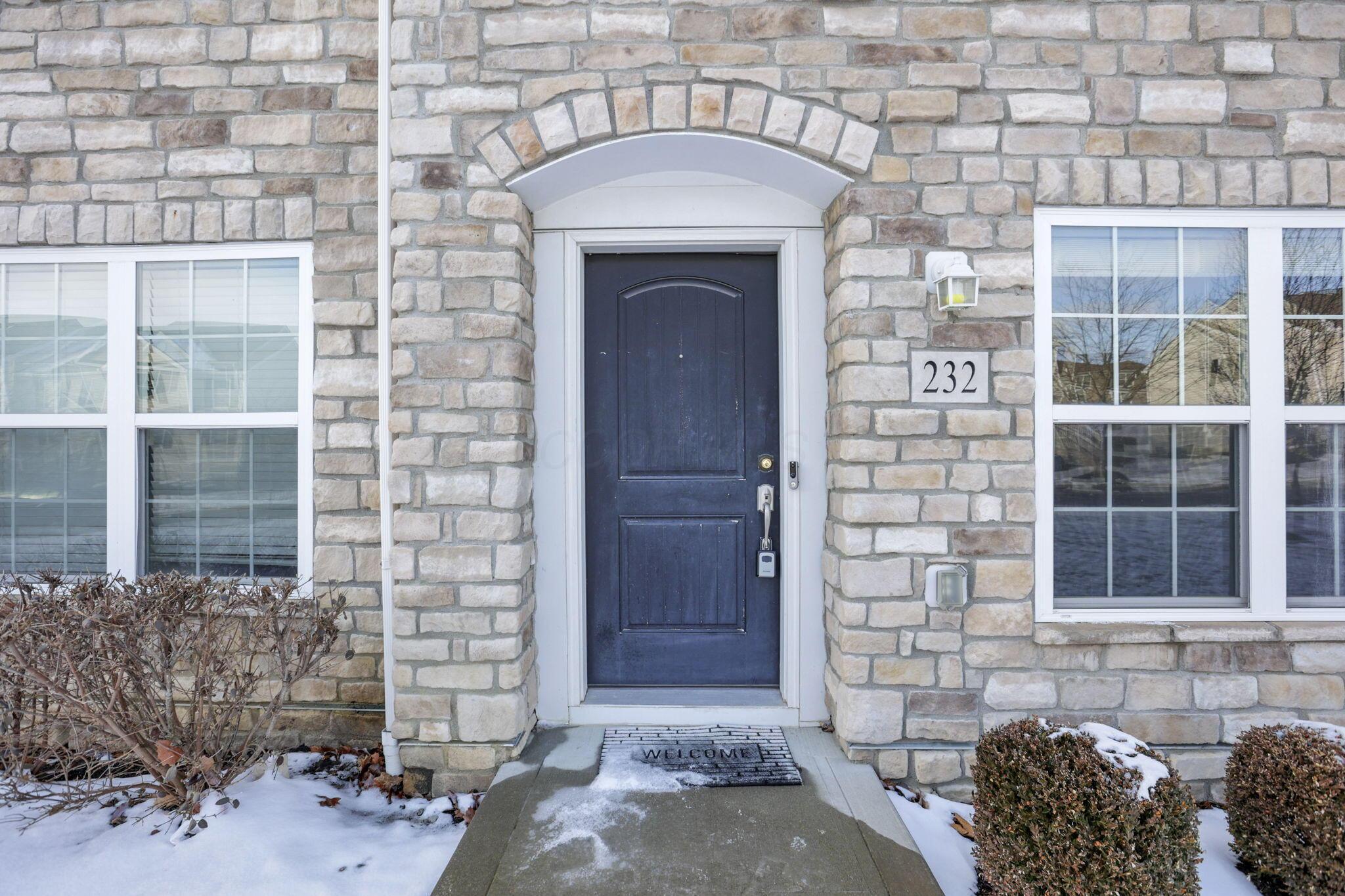 Front Door and Walkway to Condo