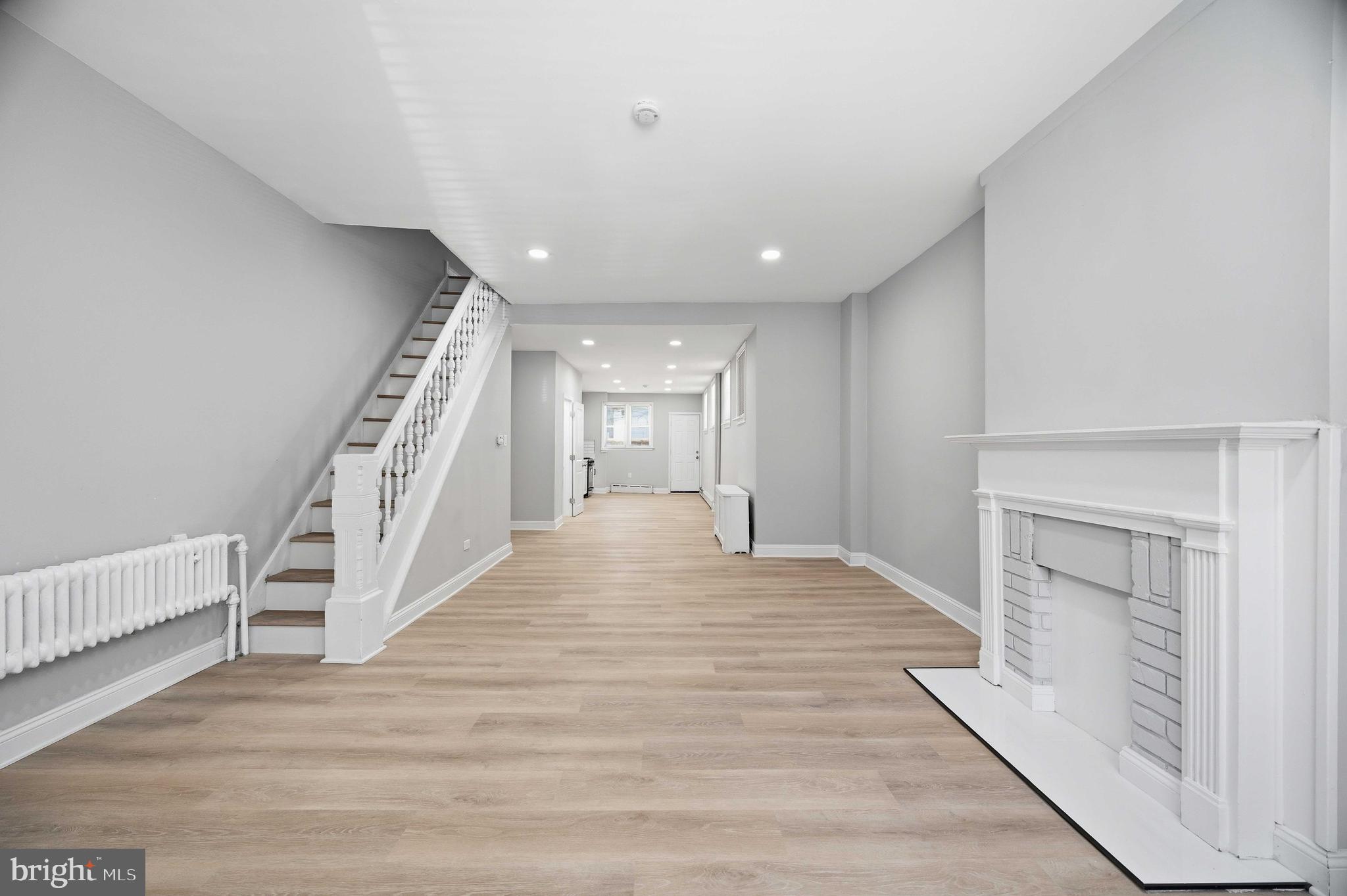 2139 South 15th Street Philadelphia, PA 19145 - Photo 3 of 33 WoW!