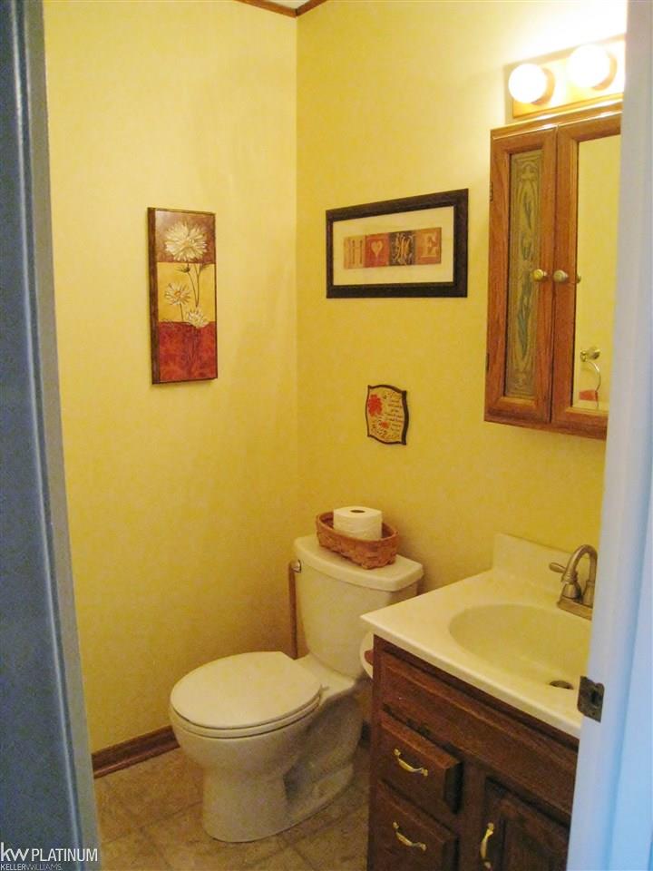 34623 Devonshire Road New Baltimore, MI 48047 - Photo 15 of 35 50001161-14.JPG