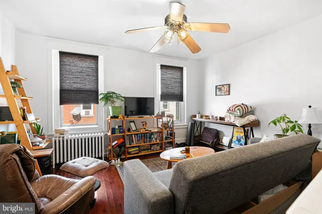 $1,025 | 402 Durfor Street, Philadelphia, PA 19148