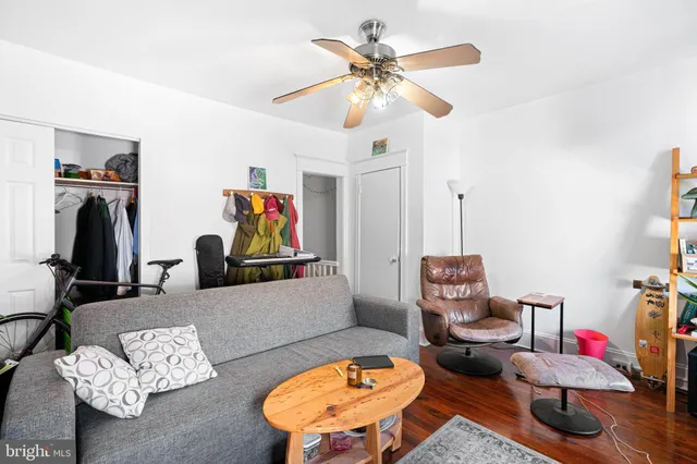 $1,025 | 402 Durfor Street, Philadelphia, PA 19148