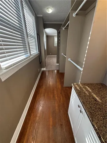 $1,800 | 408 Severn Avenue, Unit B, Metairie, LA 70001