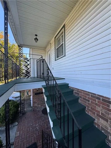 $1,800 | 408 Severn Avenue, Unit B, Metairie, LA 70001