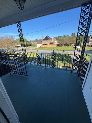 $1,800 | 408 Severn Avenue, Unit B, Metairie, LA 70001