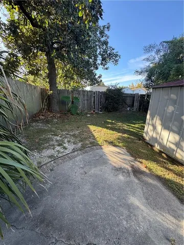 $1,800 | 408 Severn Avenue, Unit B, Metairie, LA 70001