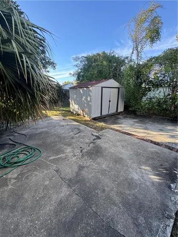 $1,800 | 408 Severn Avenue, Unit B, Metairie, LA 70001