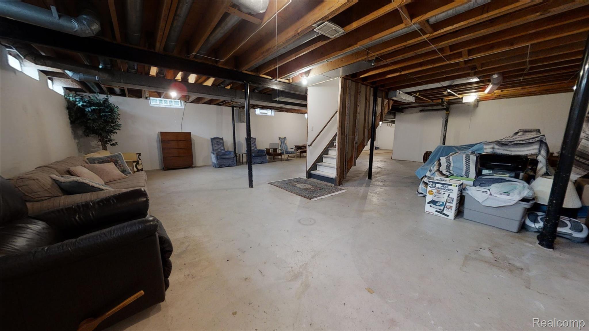 17635 Wayne Road Livonia, MI 48152 - Photo 27 of 31 Basement
