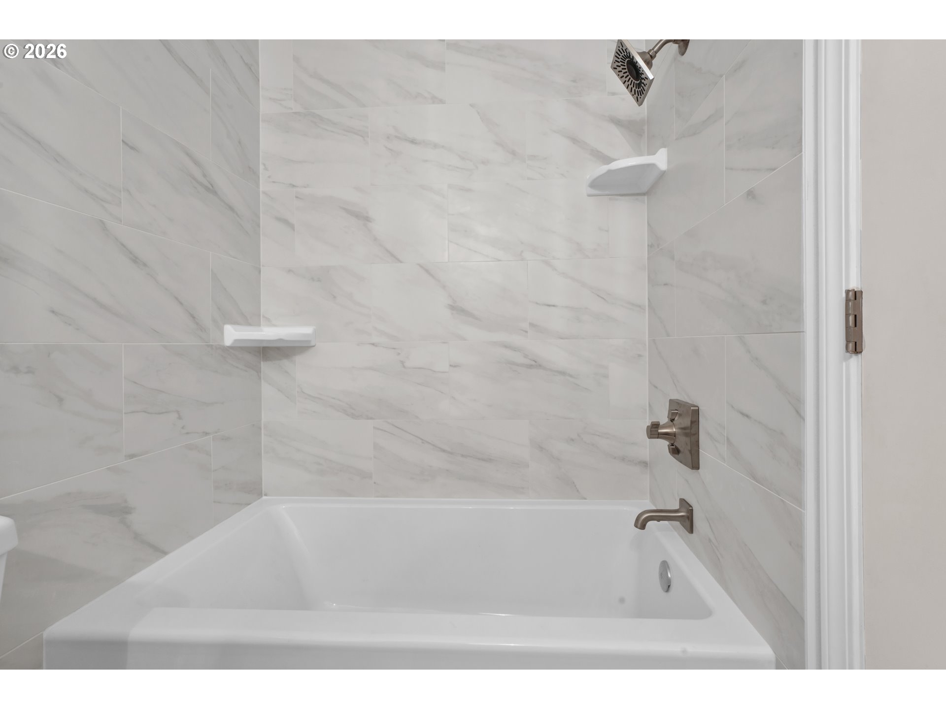 1142 9th Street Florence, OR 97439 - Photo 26 of 41 a bathroom with a shower
