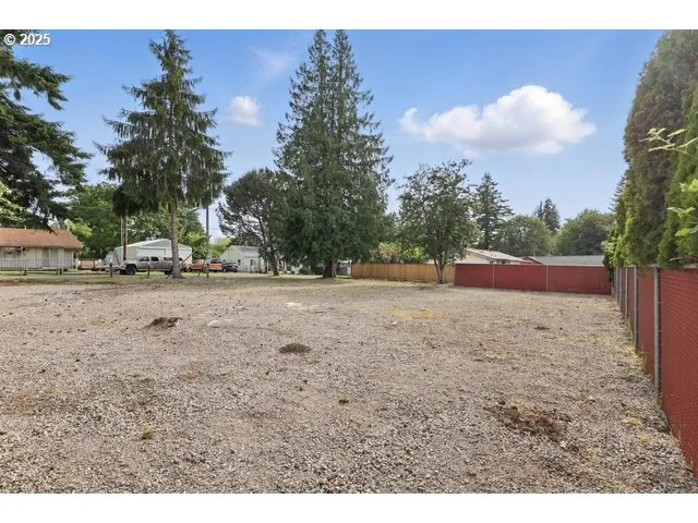 a view of outdoor space with city view