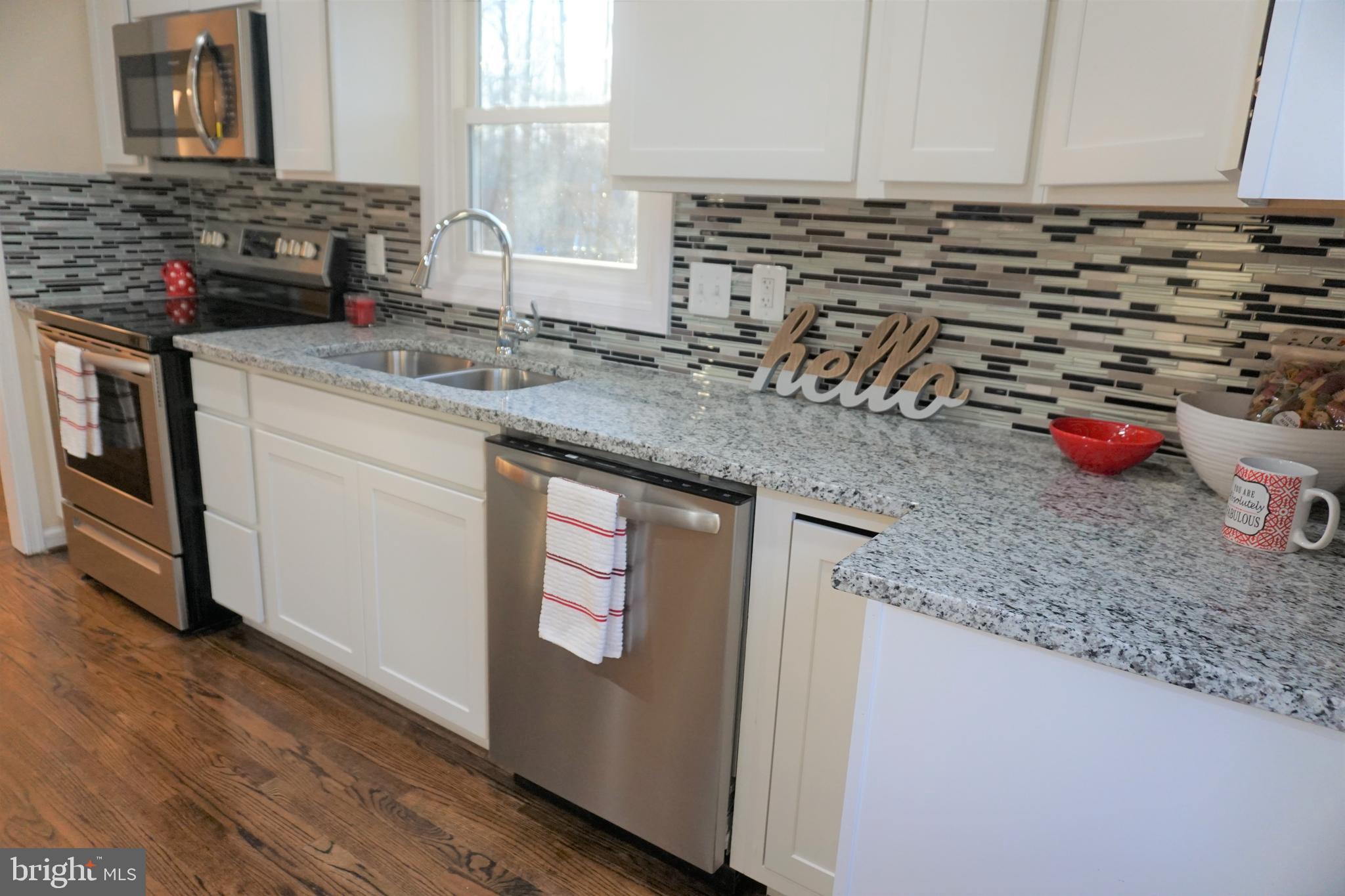 33 Rallye Lane Fredericksburg, VA 22405 - Photo 9 of 53 Beautiful backsplash