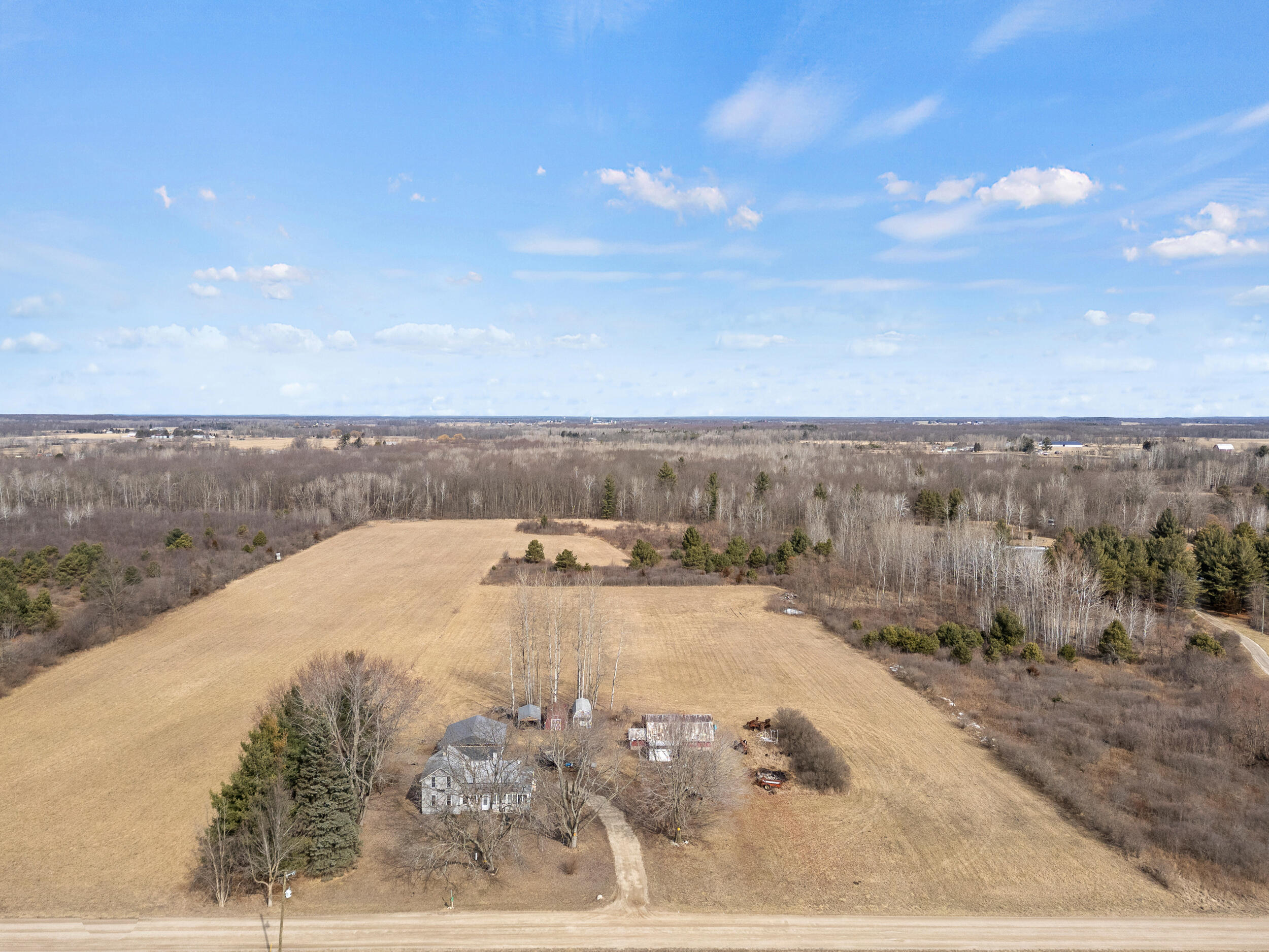 19200 West Kimball Road Pierson, MI 49339 - Photo 2 of 43 5 acres!