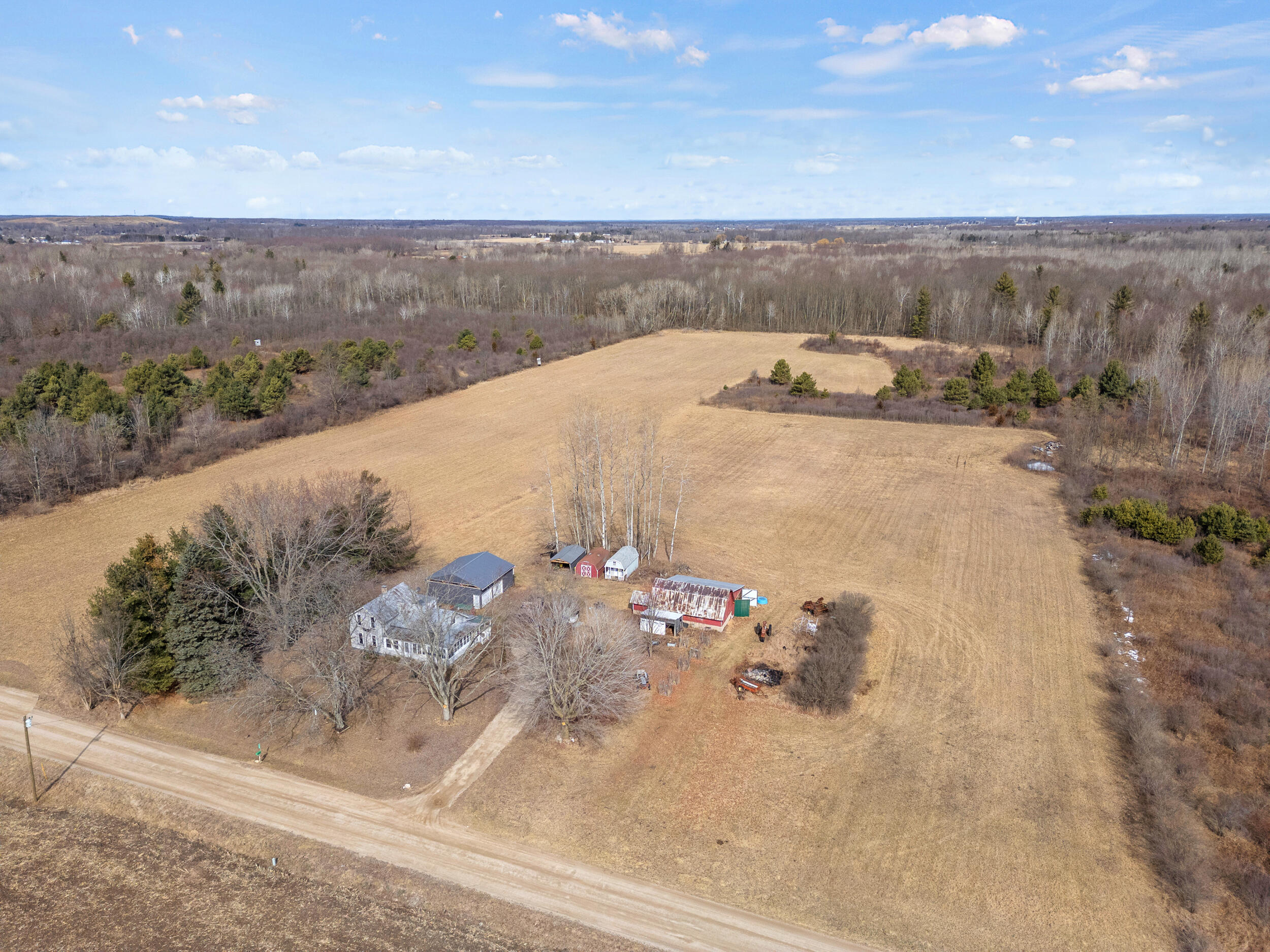 19200 West Kimball Road Pierson, MI 49339 - Photo 35 of 43 5 acres!
