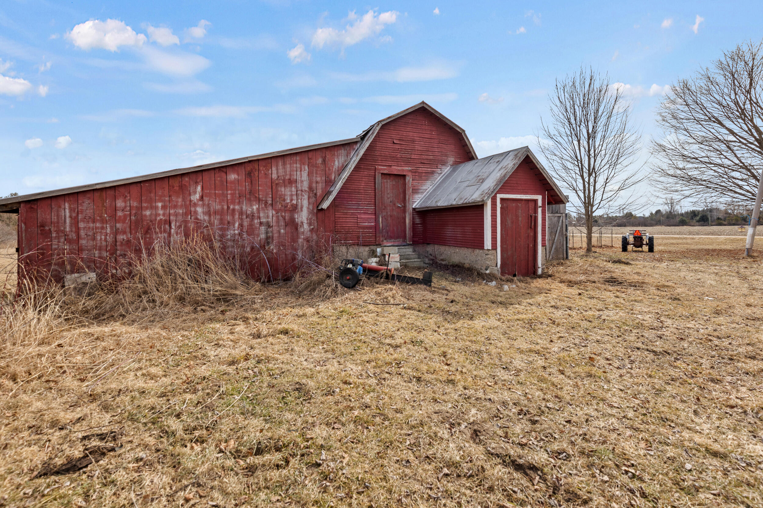 19200 West Kimball Road Pierson, MI 49339 - Photo 40 of 43 Barn with lower level