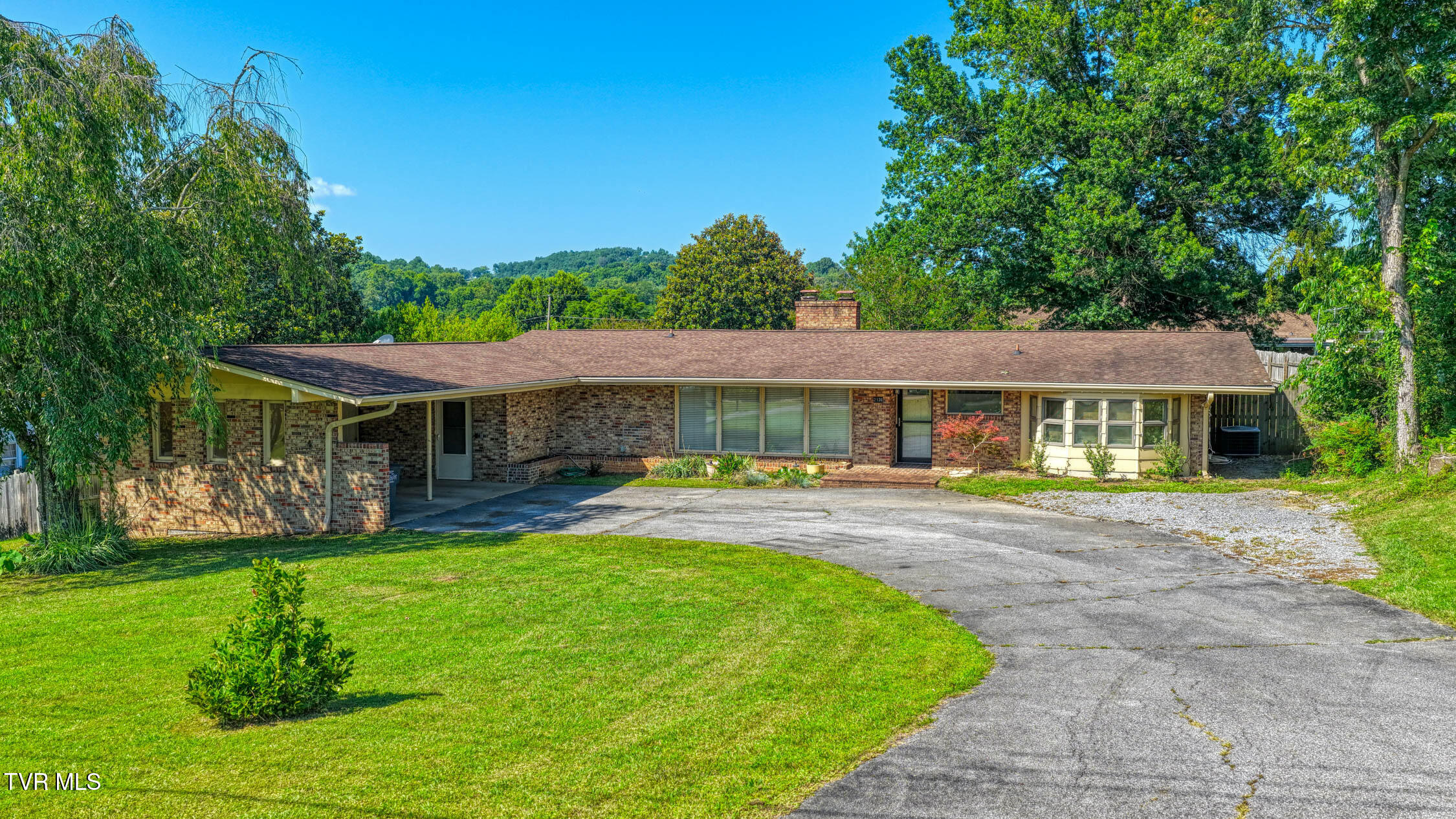 2136 Heatherly Road Kingsport, TN 37660 - Photo 1 of 51 2136 Heatherly. Kpt MLSa (1 of 32)