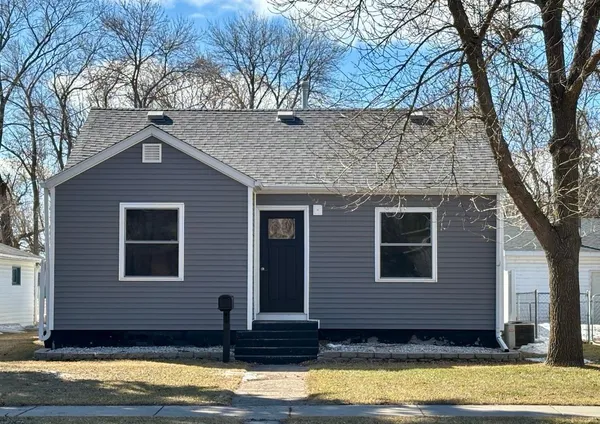 $154,900 | 105 Arnold Avenue North, Thief River Falls, MN 56701