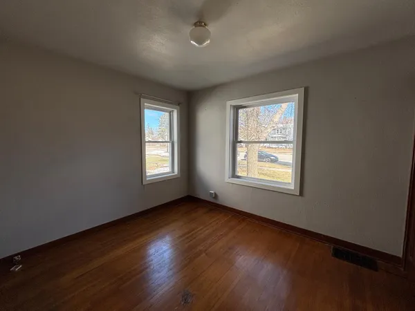 $154,900 | 105 Arnold Avenue North, Thief River Falls, MN 56701