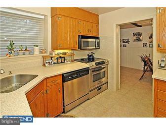 832 Ivy Road Ambler, PA 19002 - Photo 4 of 10 Kitchen