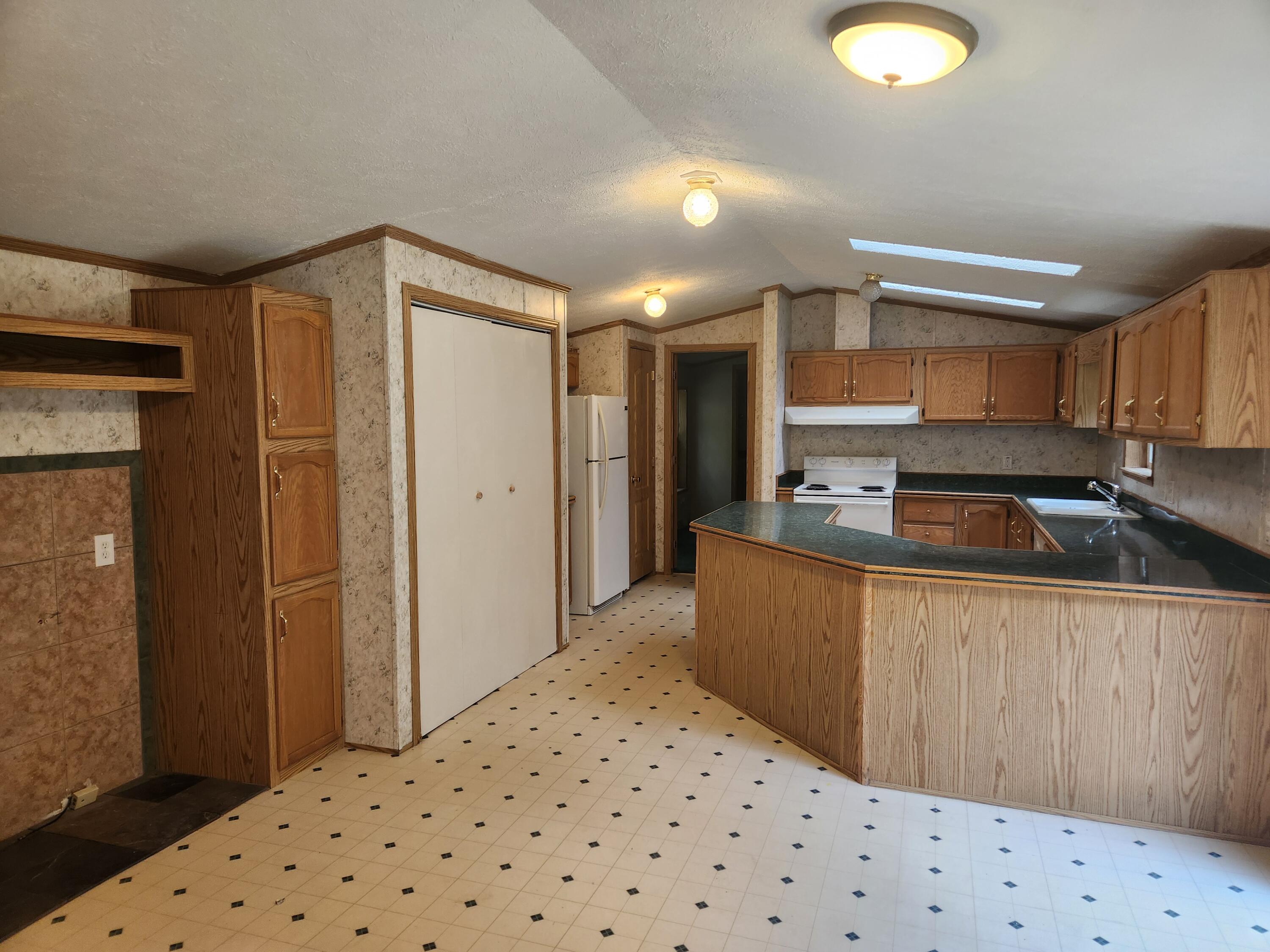 83 Whittemore Road Oxford, ME 04270 - Photo 8 of 20 20240828_094055