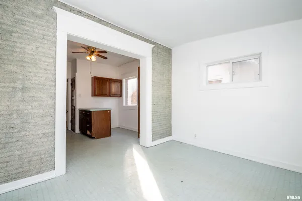 $90,000 | 1713 West Barker Avenue, Peoria, IL 61606