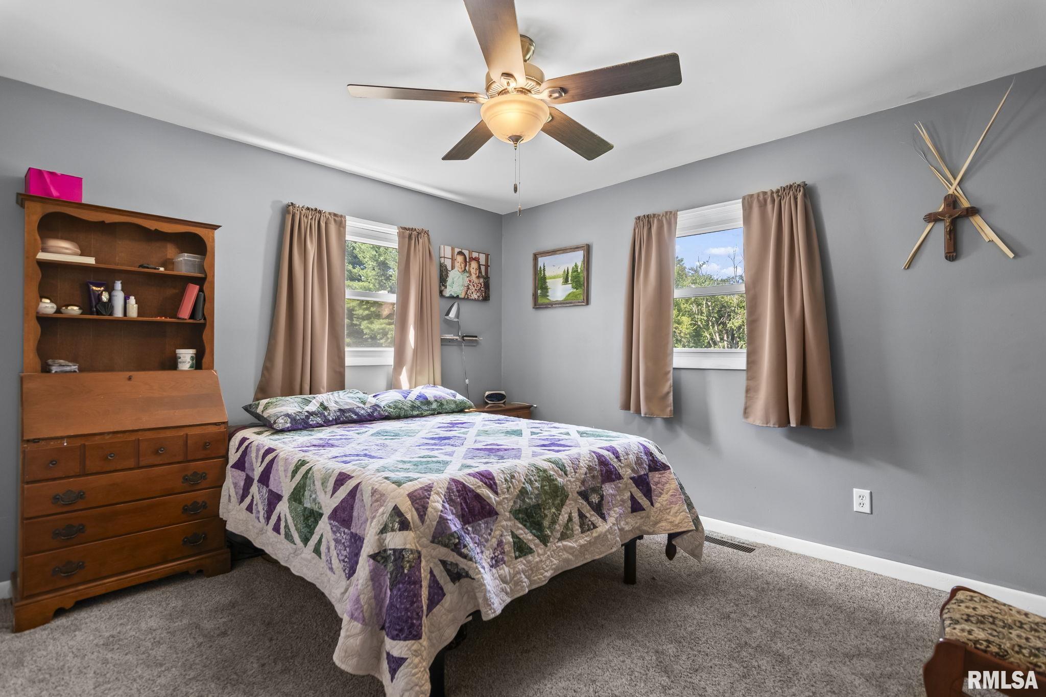 3435 Greenview Drive Decatur, IL 62521 - Photo 18 of 38