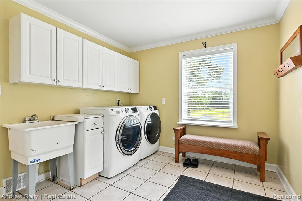 6300 Brookville Road South Lyon, MI 48178 - Photo 26 of 37 Gallery Image 26