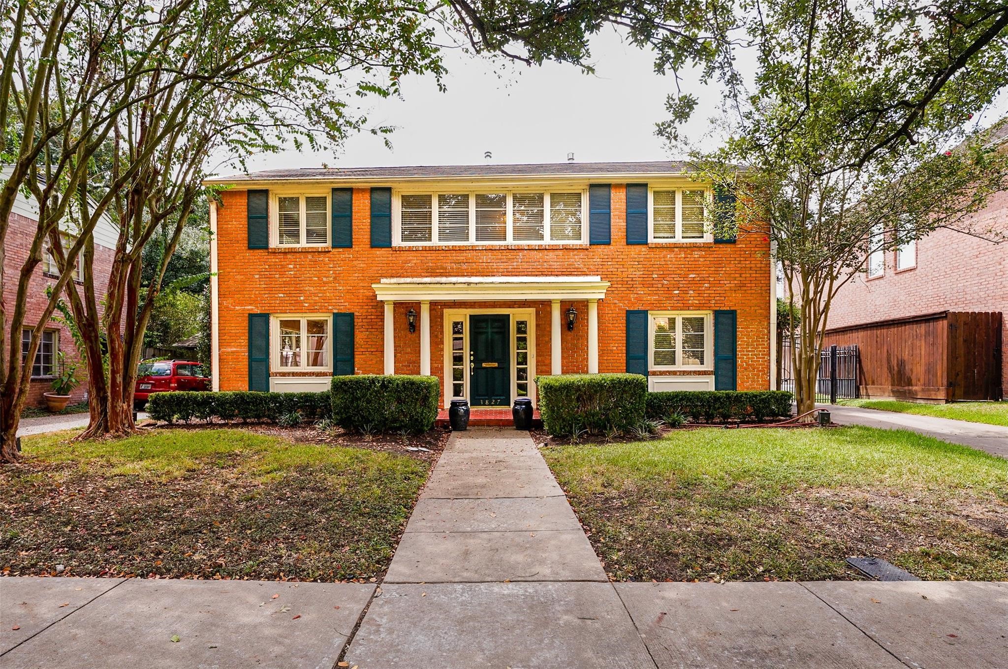 3827 Drake Street Houston, TX 77005 - Photo 1 of 29 Gallery Image 1