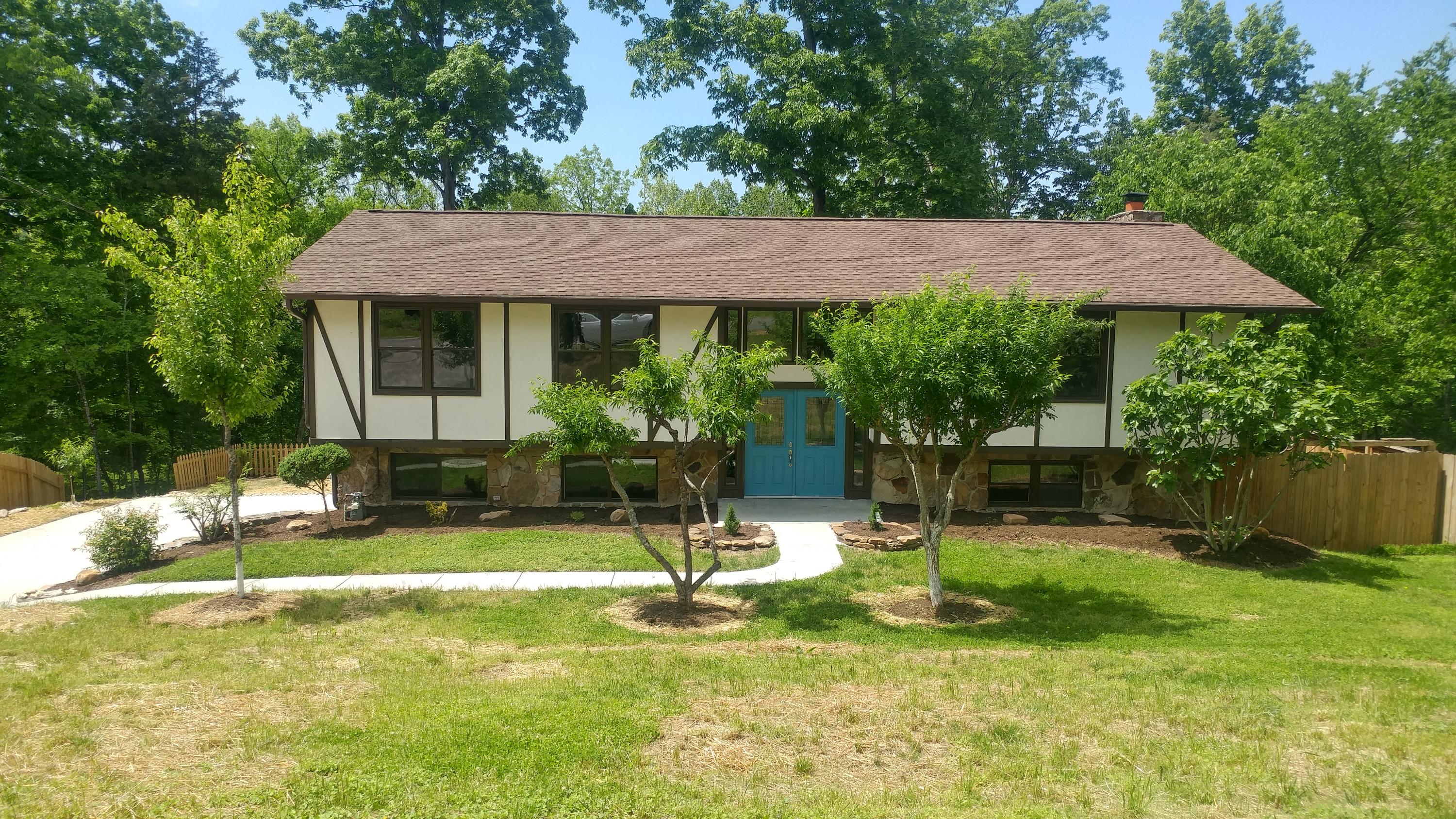 15 Clark Place Oak Ridge, TN 37830 - Photo 1 of 35 0511211449_HDR