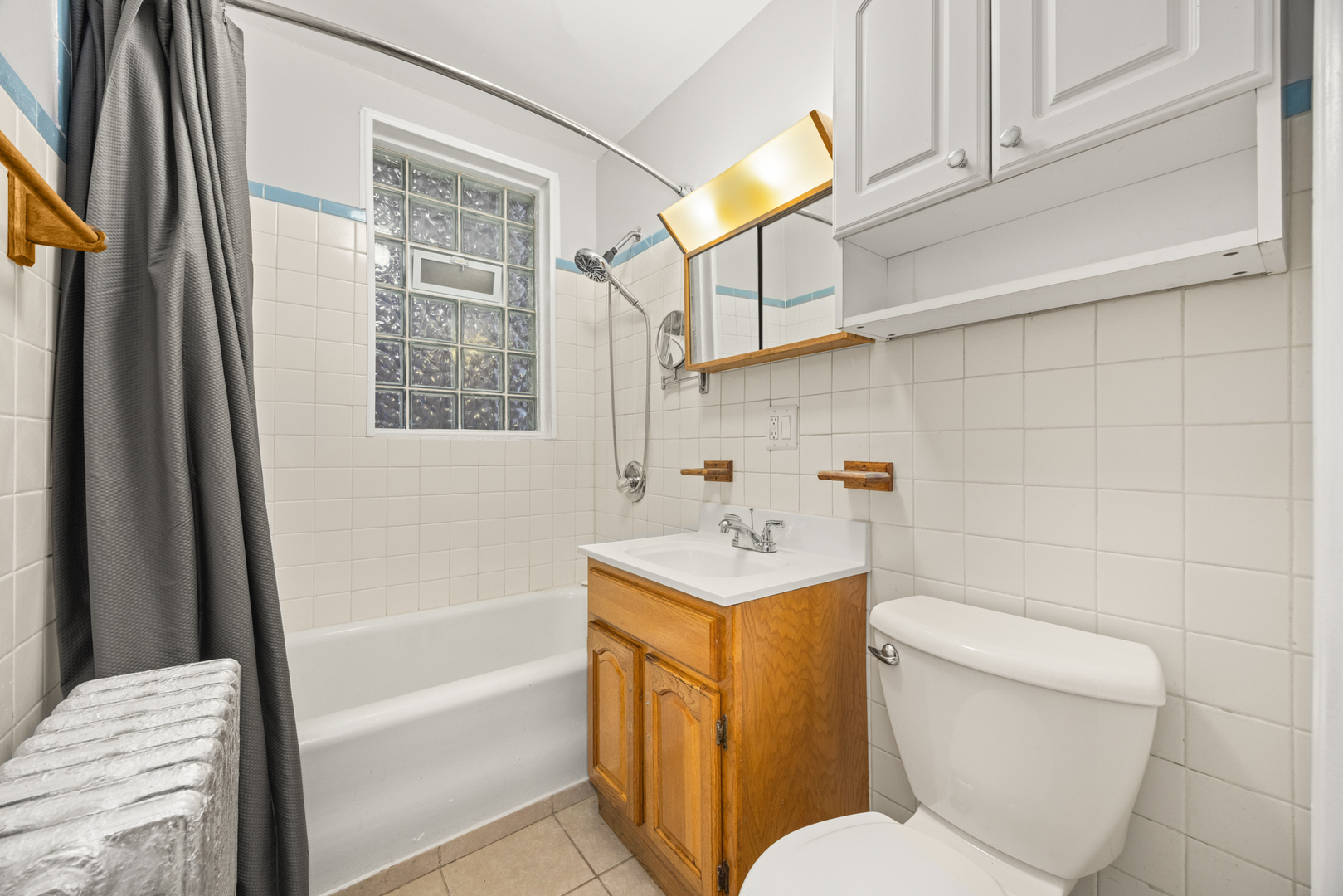 2443 West Gunnison Street, Unit 1 Chicago, IL 60625 - Photo 12 of 16