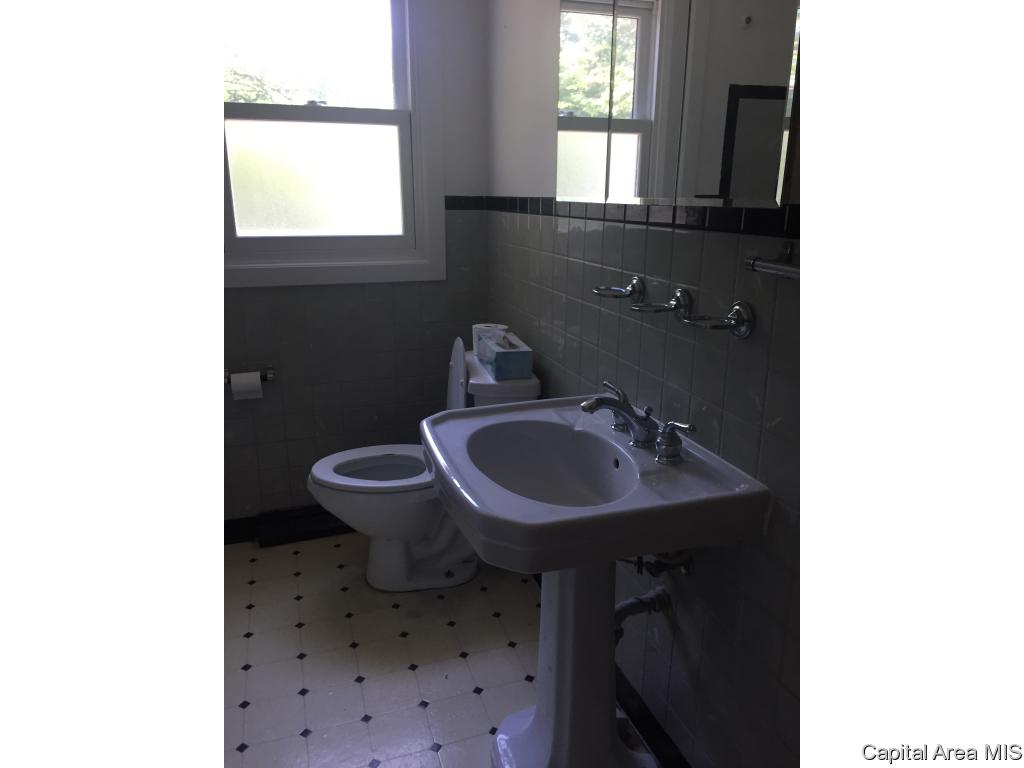 3600 Sheffield Road Springfield, IL 62703 - Photo 10 of 13