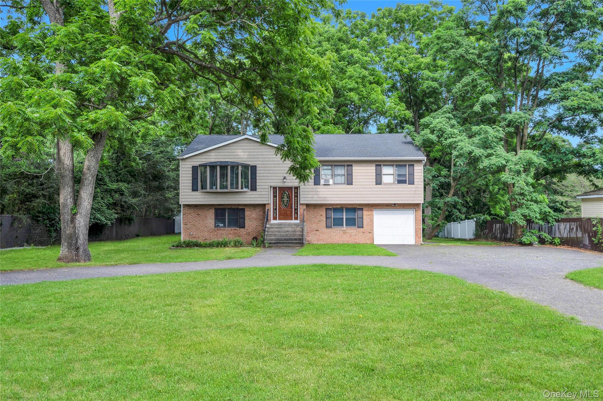 87 Holbrook Road Centereach, NY 11720 - Photo 1 of 27