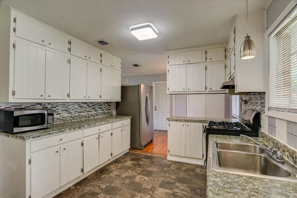 2128 Ashley Drive Augusta, GA 30906 - Photo 14 of 27