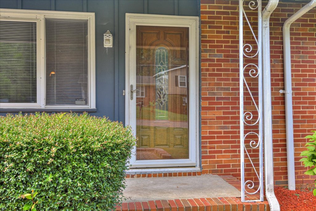 2128 Ashley Drive Augusta, GA 30906 - Photo 4 of 27