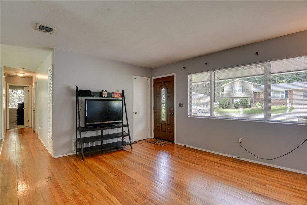 2128 Ashley Drive Augusta, GA 30906 - Photo 5 of 27