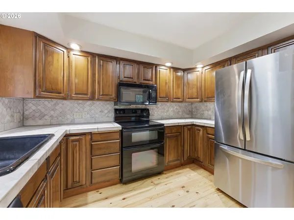 $549,900 | 74755 Doan Road, Rainier, OR 97048