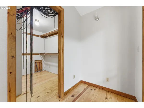 $549,900 | 74755 Doan Road, Rainier, OR 97048
