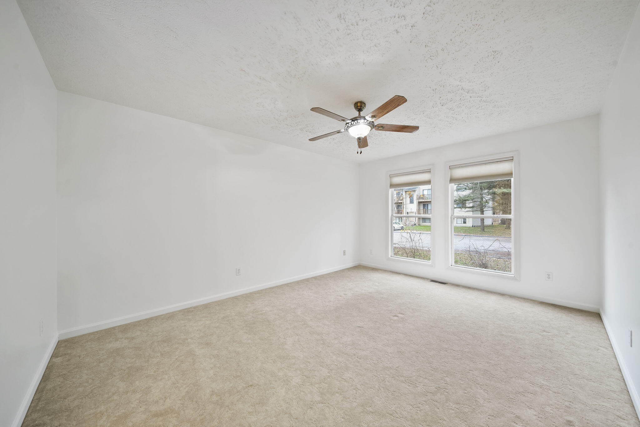 2415 North Aurelius Road, Unit 12 Holt, MI 48842 - Photo 20 of 43 20-web-or-mls-DSC04880