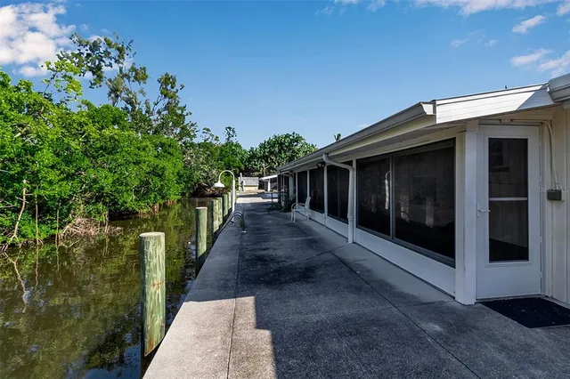 a view of an entryway of house