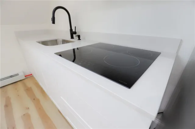 $1,400 | 686 Broadway, Unit 3F, Pawtucket, RI 02860