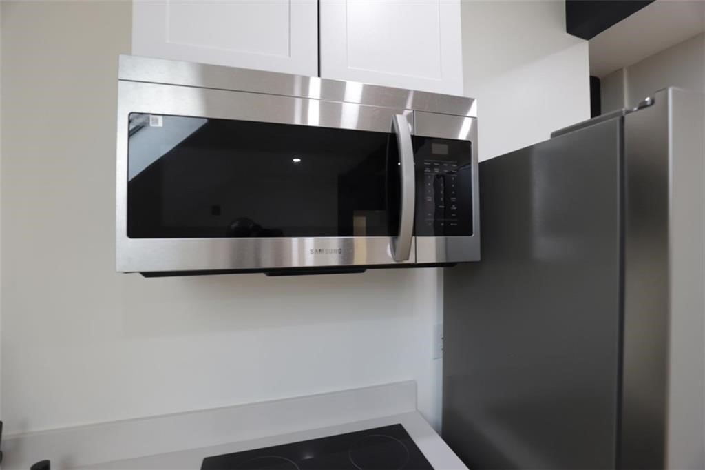 686 Broadway, Unit 3F Pawtucket, RI 02860 - Photo 6 of 9