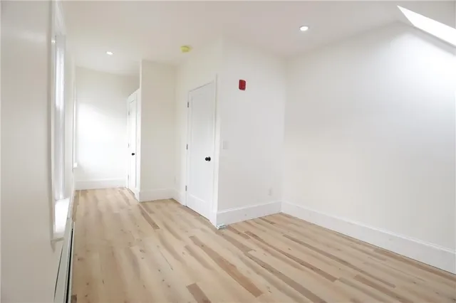 $1,400 | 686 Broadway, Unit 3F, Pawtucket, RI 02860