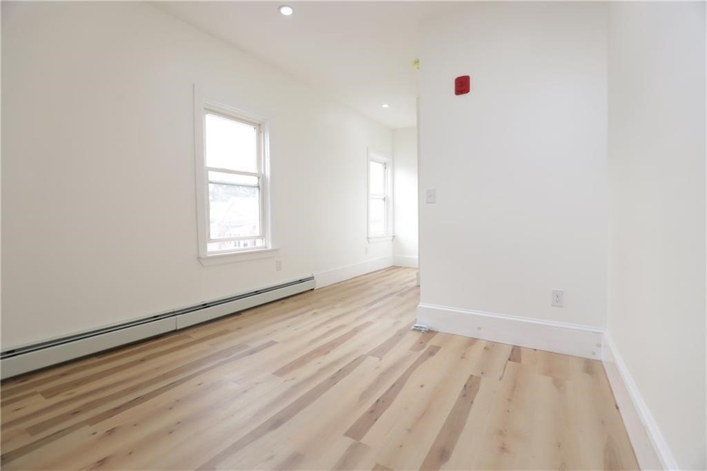 686 Broadway, Unit 3F Pawtucket, RI 02860 - Photo 8 of 9