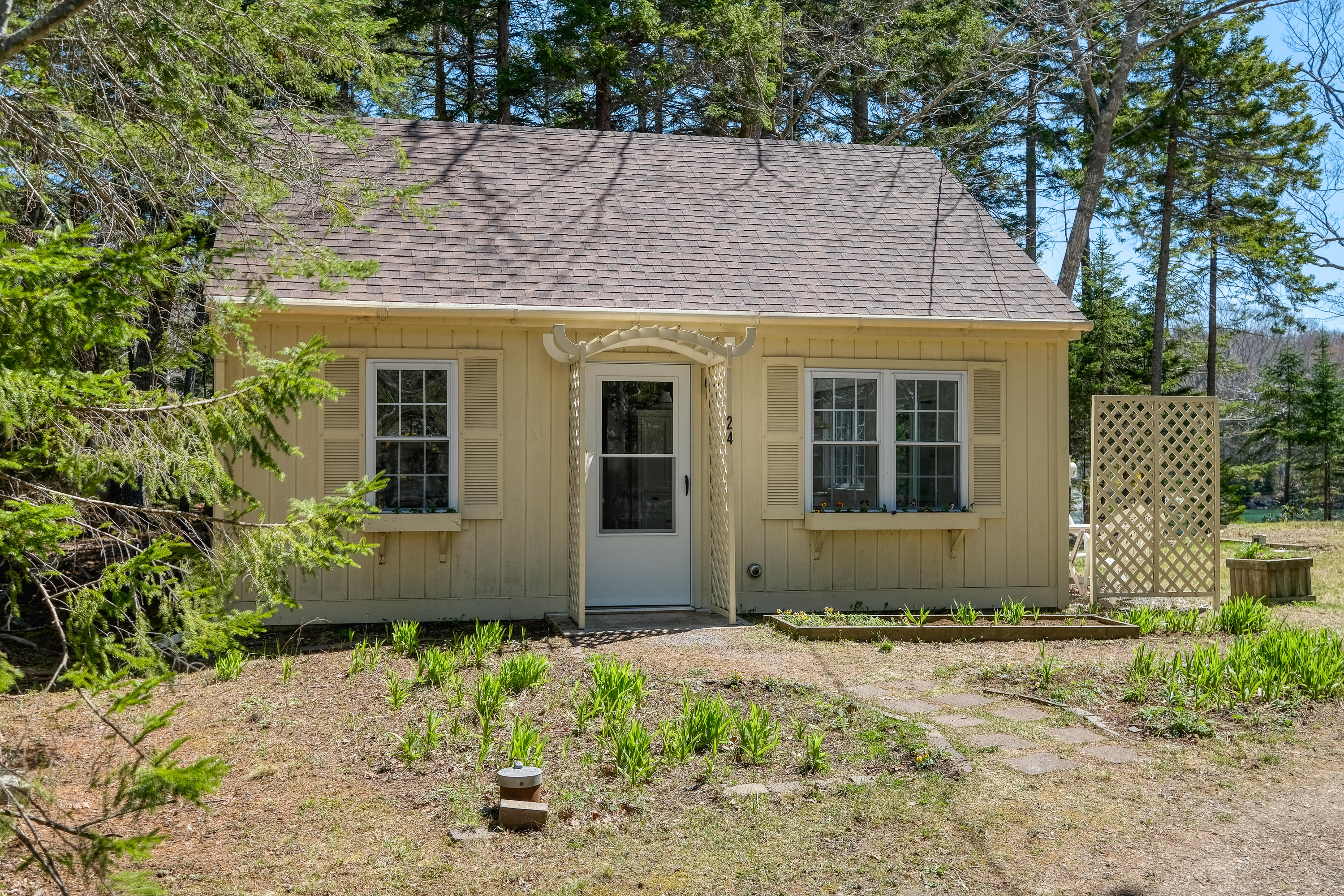 24 Hiawatha Road East Boothbay, ME 04544 - Photo 31 of 33 20210427_24_Hiawatha_8553